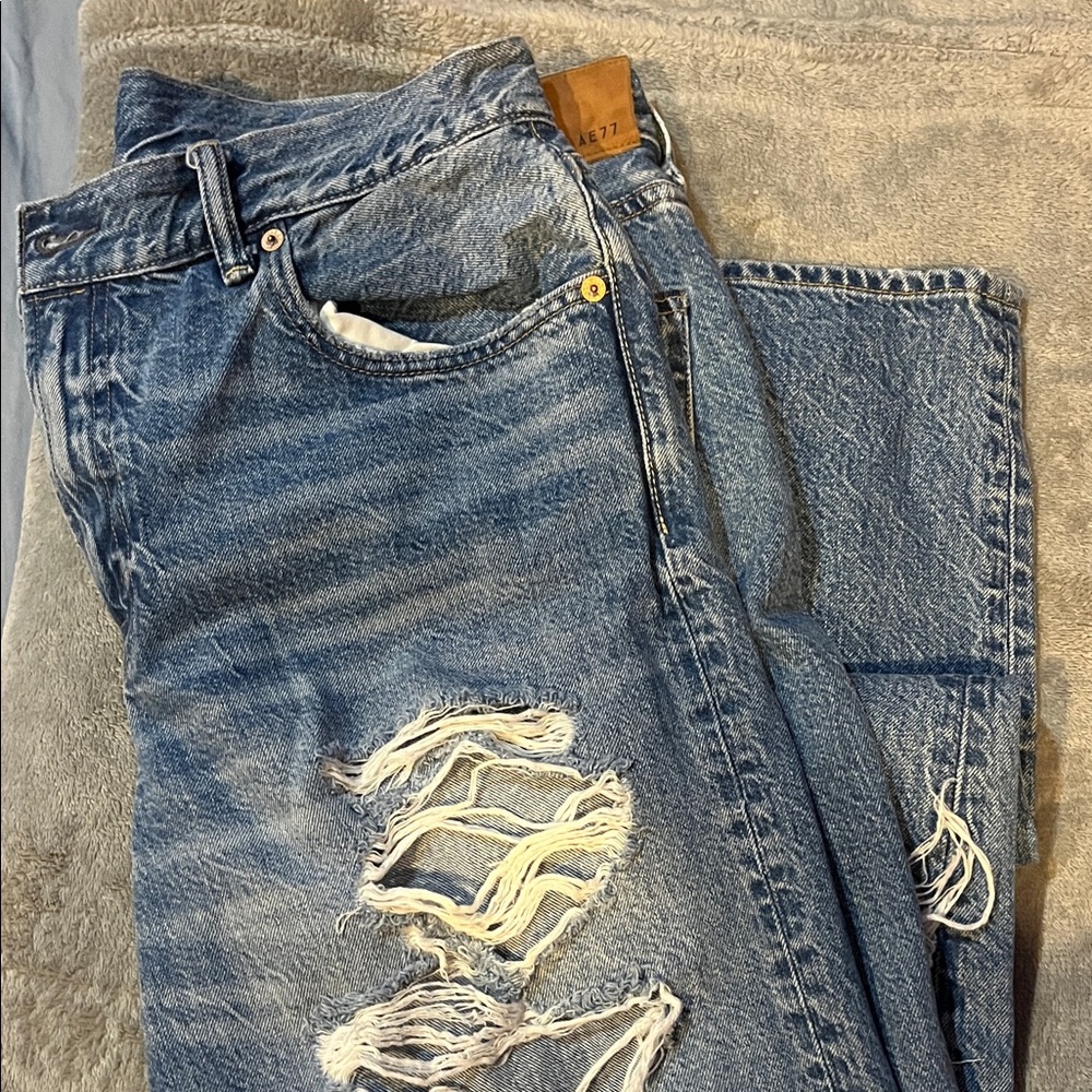 Women’s Distressed Blue Jeans